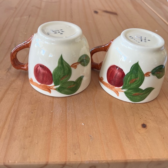 Vintage Franciscan, Apple pattern, Set of Two, coffee cups or flat cups. READ - Picture 6 of 8